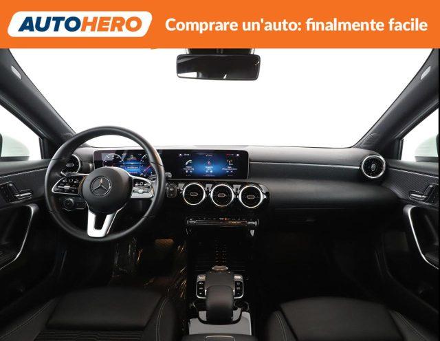 MERCEDES-BENZ A 200 Automatic Sport