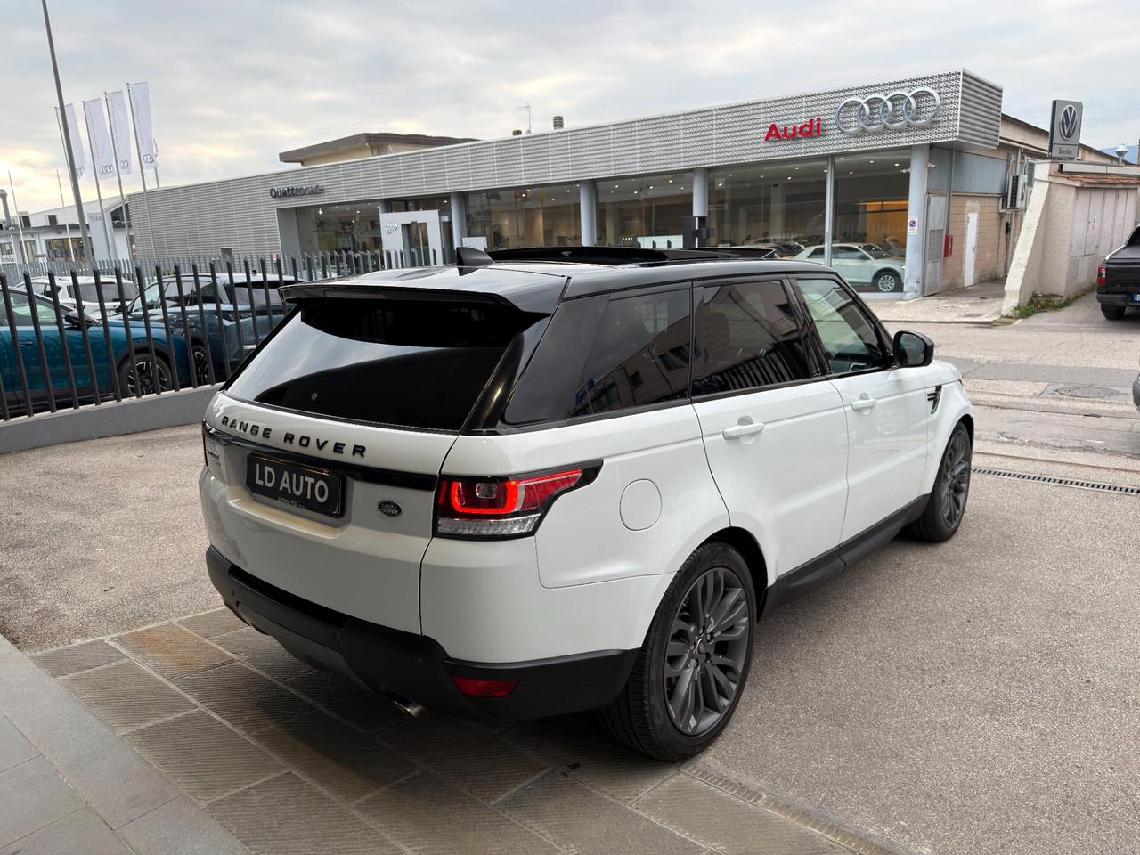 Land Rover Range Sport 3.0 TDV6 HSE Dynamic