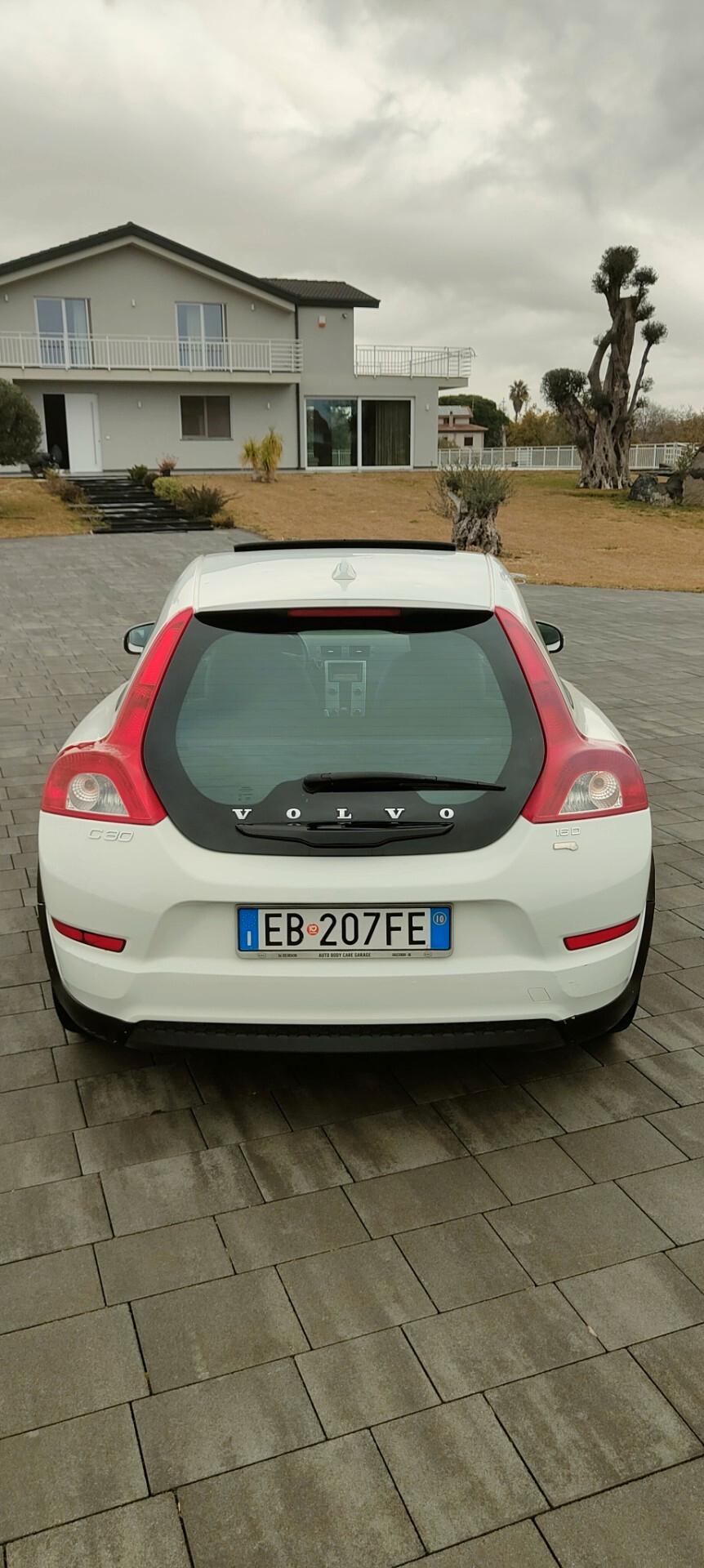 Volvo C30 D2 R-Design 1.6 diesel