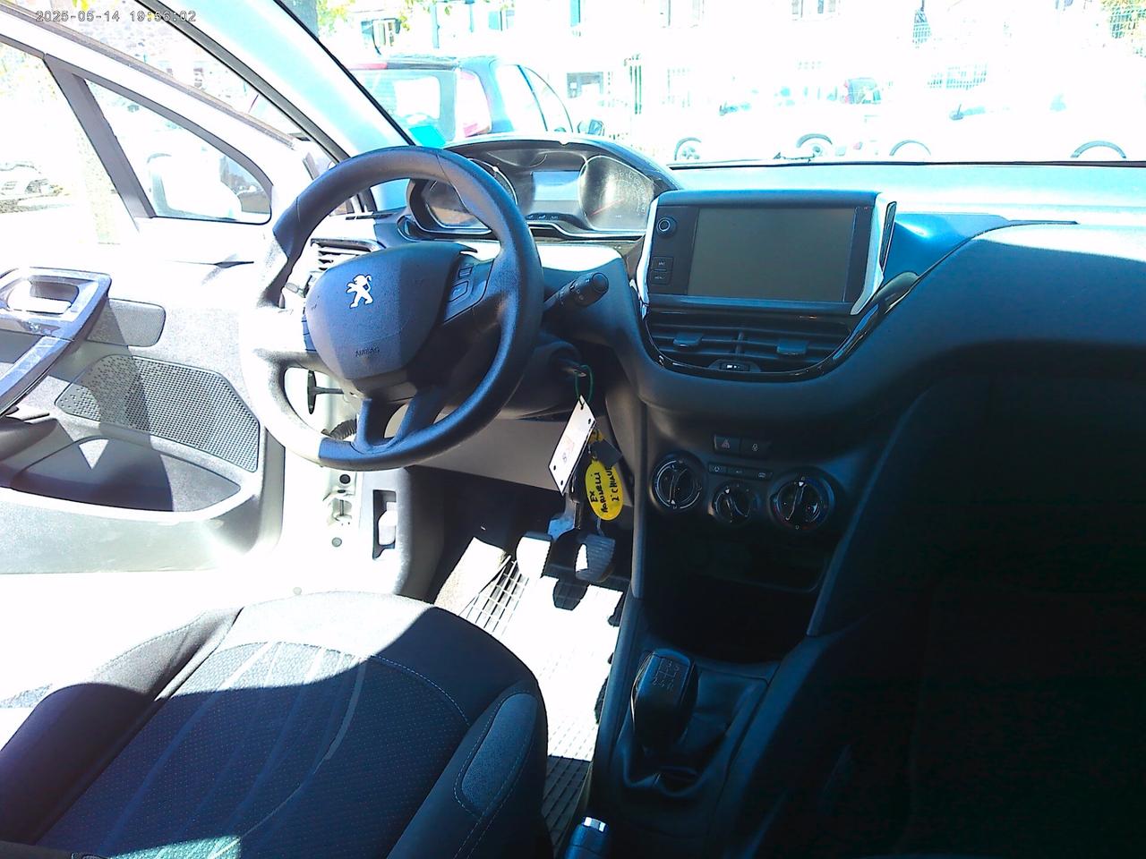 Peugeot 208 1.4 HDi 68 CV 5 porte Allure