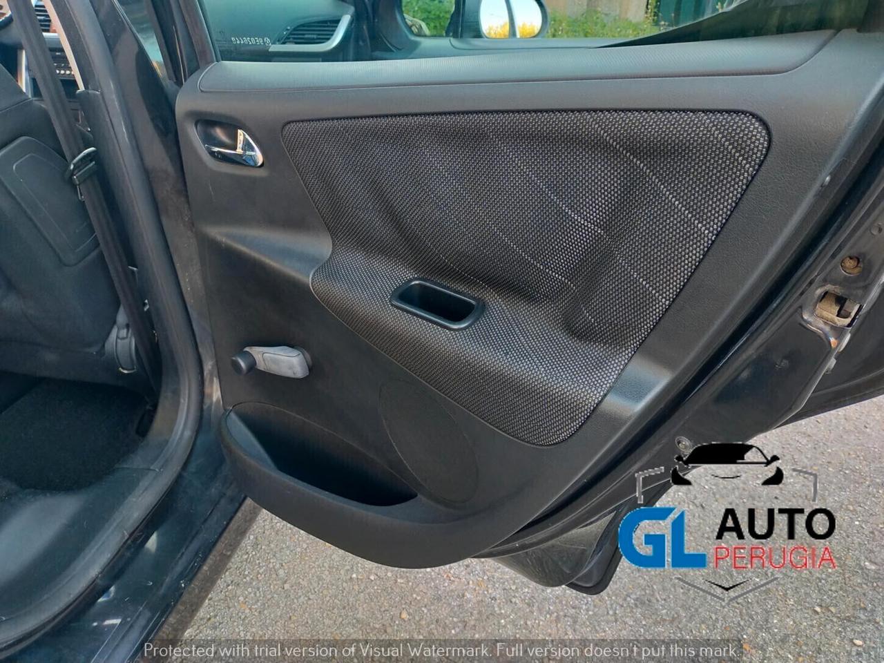 Peugeot 207 turbo diesel 5p adatta per neopatentati