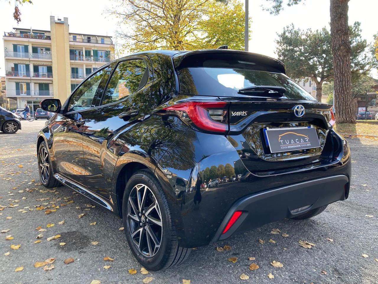 Toyota Yaris 1.5 HEV Active #7354
