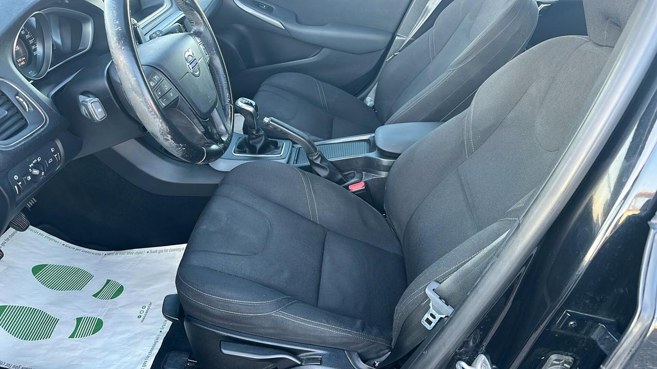 Volvo V40 D2 1.6 Momentum