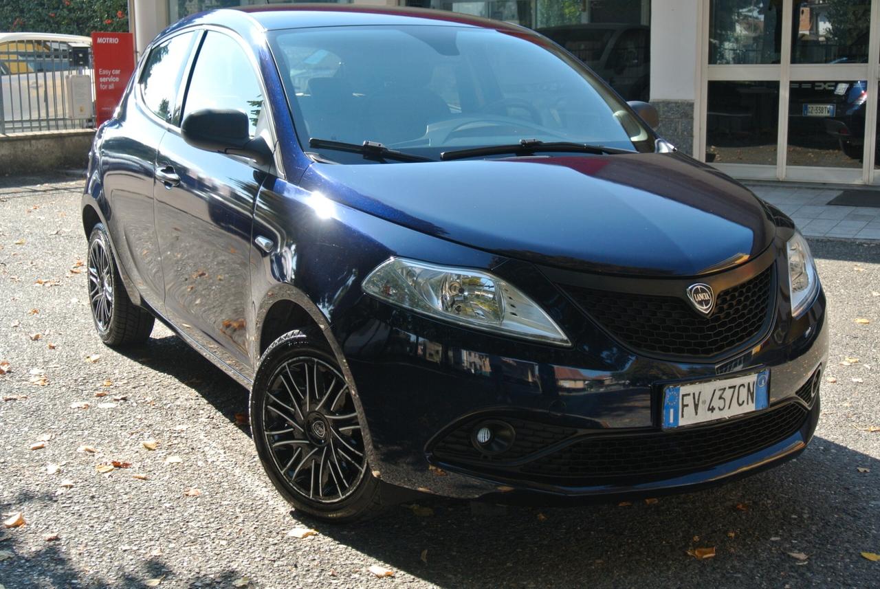 Lancia Ypsilon 1.2 69 CV 5 porte GPL Ecochic Elefantino Blu