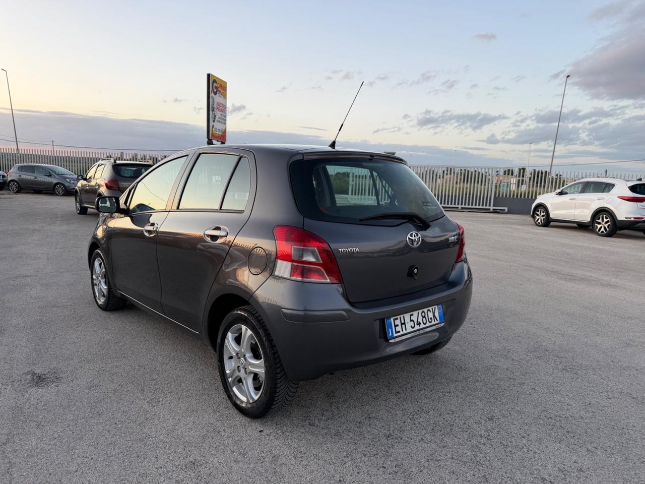 TOYOTA YARIS 1.3 SOL 5PORTE TAGLIANDATISSIMA MY11