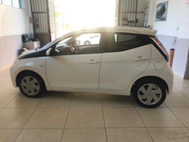 TOYOTA Aygo 1.0 VVT-i 69 CV x-business