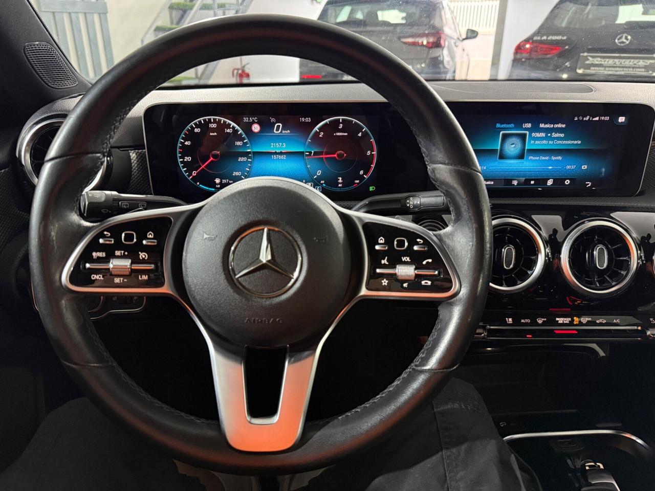 Mercedes-benz A 180 d Automatic Business