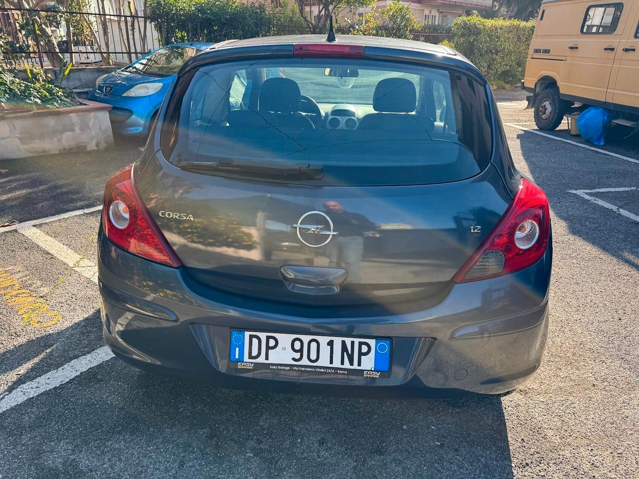 Opel Corsa 1.2 benzina 3 porte