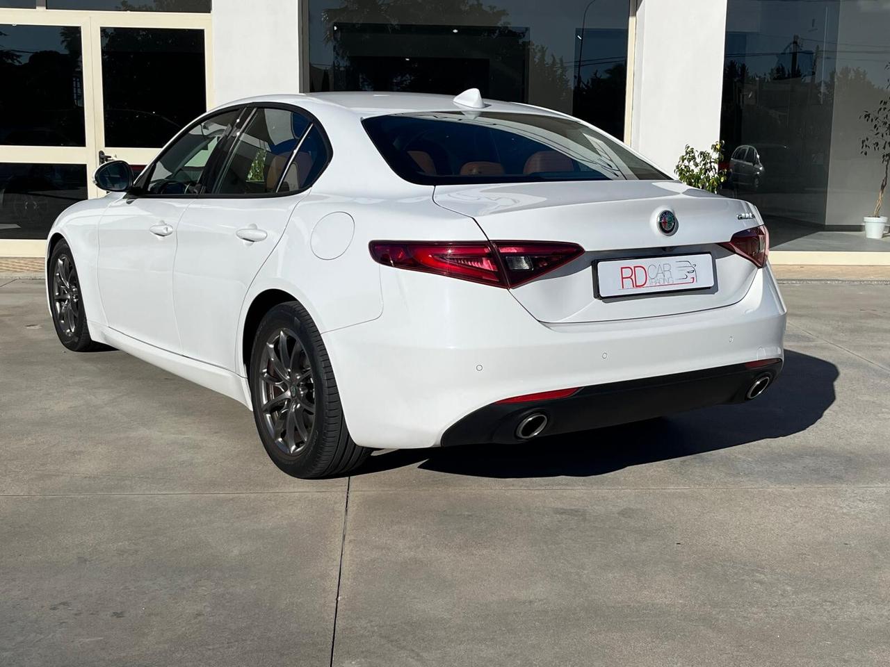 Alfa Romeo Giulia 2.2 Turbodiesel 180 CV AT8 Business Sport Launch Ed.