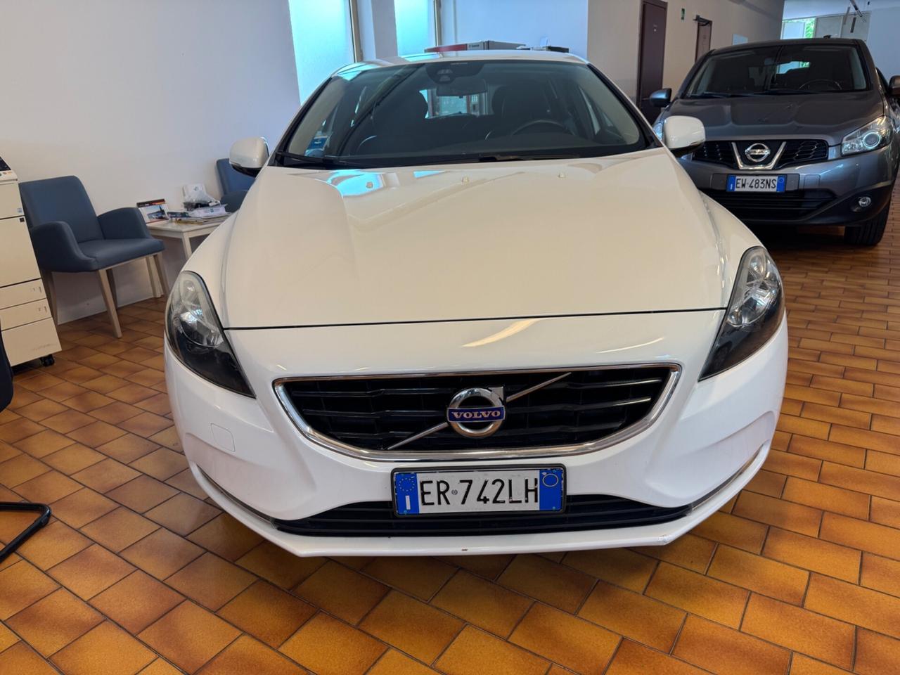 Volvo V40 D2 1.6 DIESEL OK NEOPATENTATI