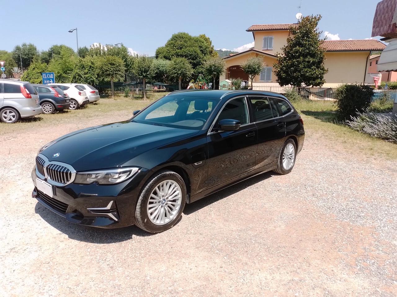 BNW 320E 2.0 Touring Luxury 163cv Plug-in Hybrid