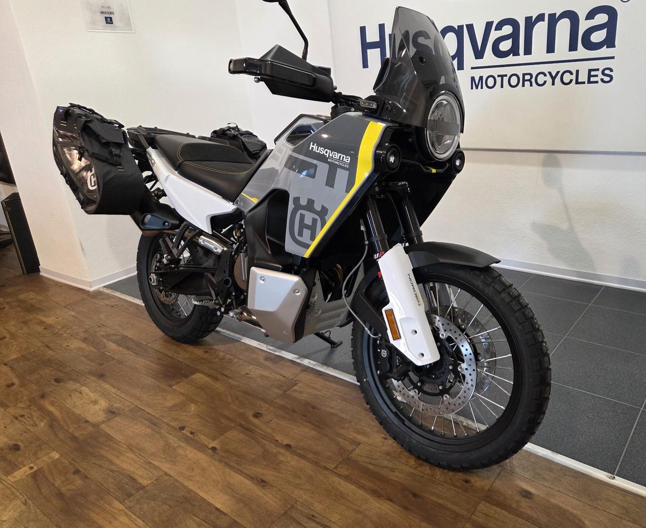 Husqvarna Norden 901 Borse e Cavalletto Centrale
