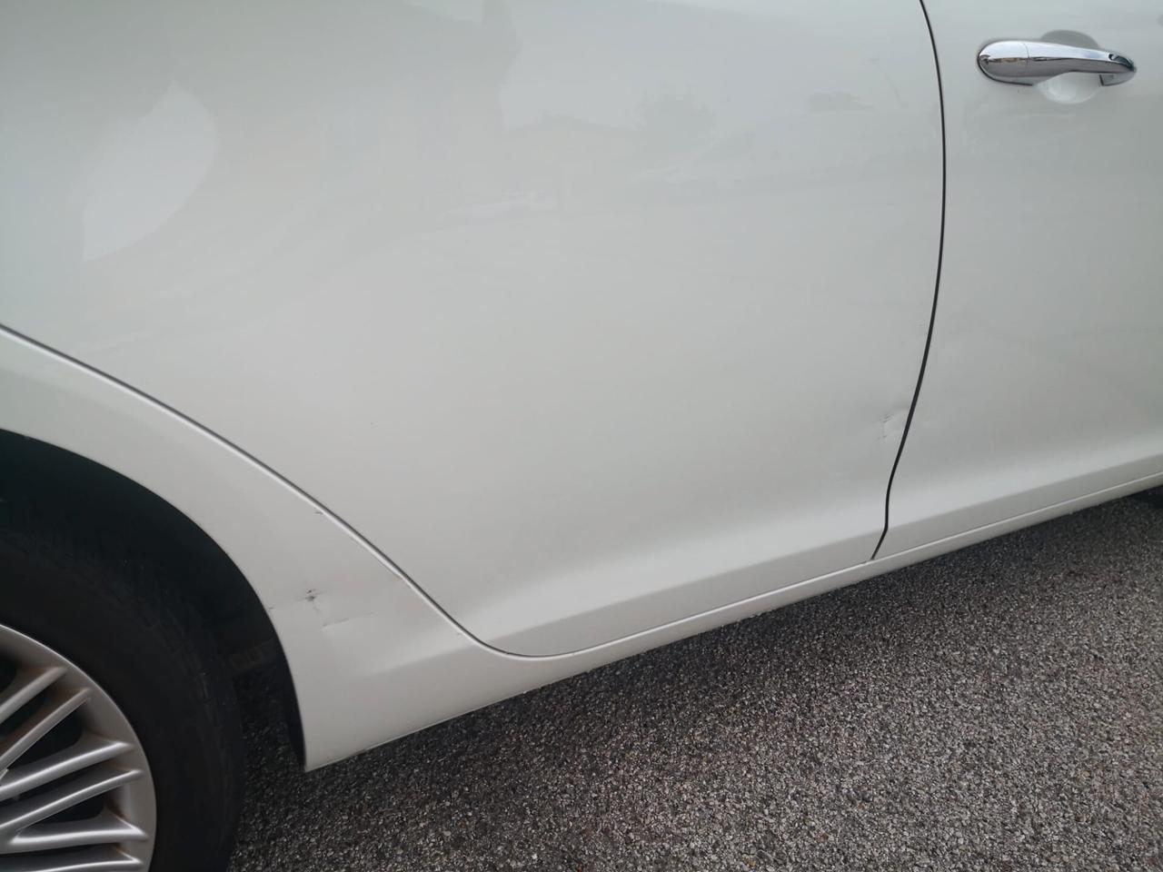 Alfa Romeo Giulietta 1.6 JTDm-2 105 CV ***SENSORI PARK***PELLE/TESSUTO***