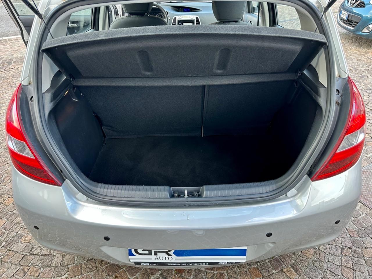 Hyundai i20 1.2Bz 78Cv 5P - Neopatentati
