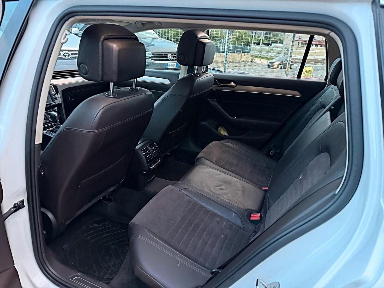 Volkswagen Passat Variant 2.0 TDI 190 CV DSG Highline BlueMotion Tech.