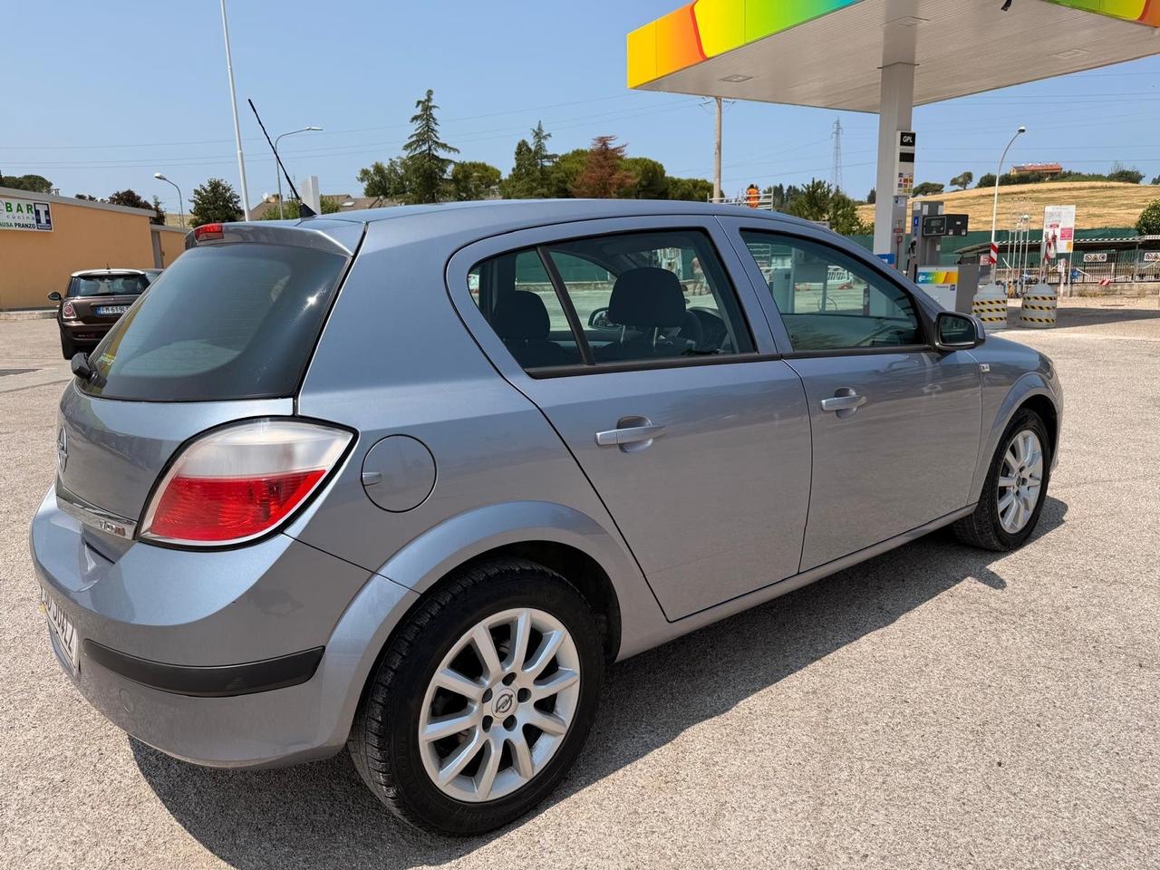 Opel Astra 1.7 CDTI 101CV Ok neopatentati