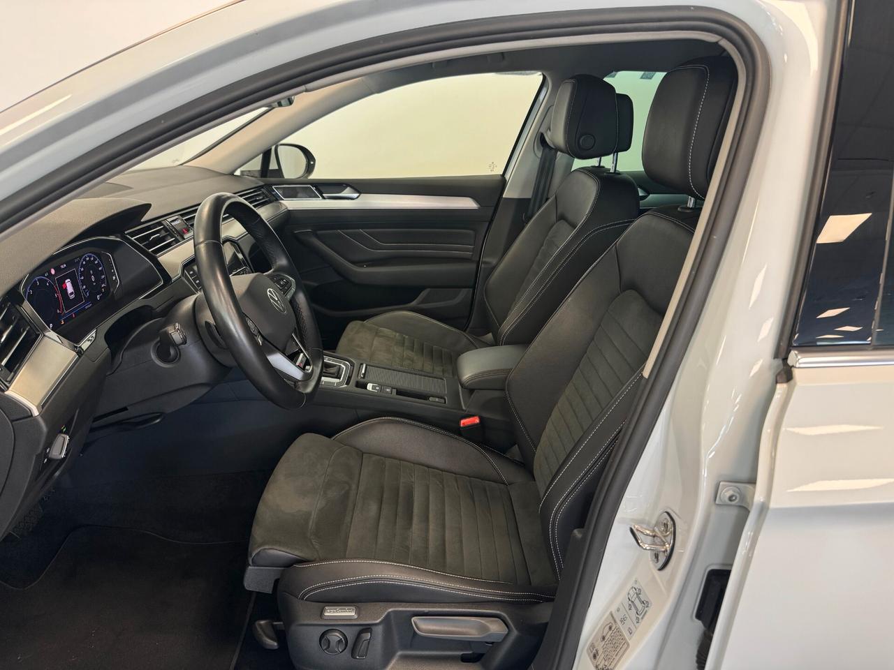 Volkswagen Passat Variant 2.0 TDI 200 CV 4MOTION DSG Executive