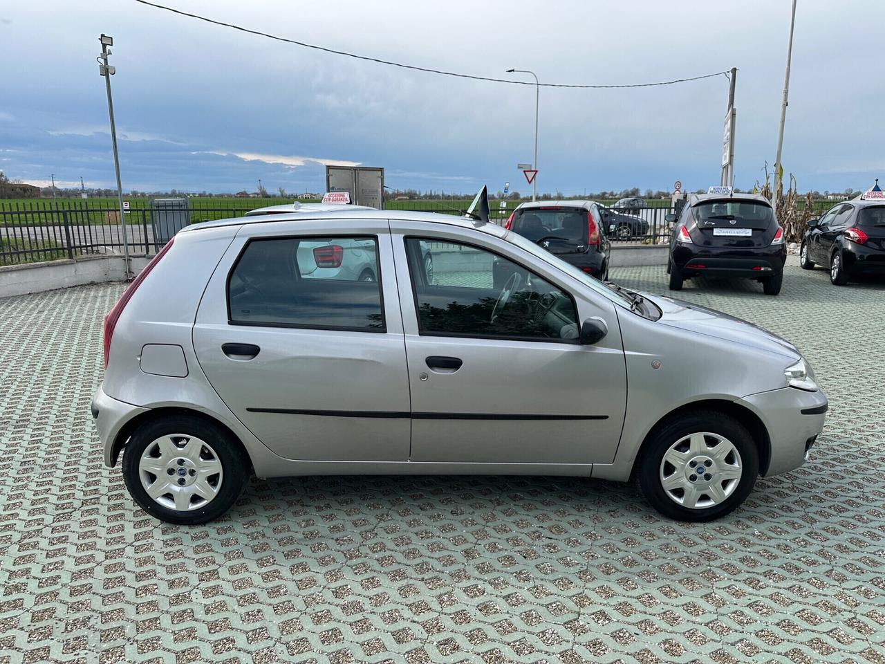 Fiat Punto 1.2 5p Active Natural Power