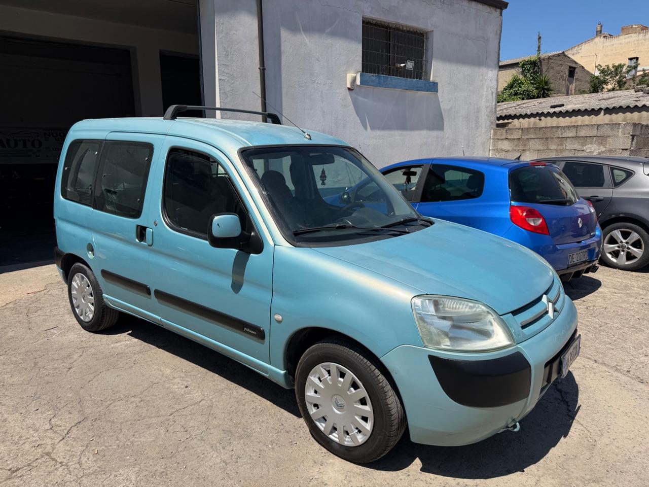 Citroen Berlingo 2.0 HDi 5p. autocarro con posti