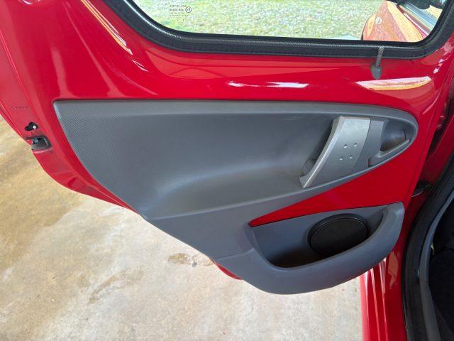 TOYOTA Aygo 1.0 12V VVT-i 5 porte OK NEOPATENTATI 5 PORTE