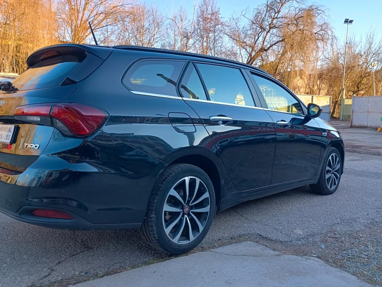 Fiat Tipo 1.6 Mjt S&S SW Lounge