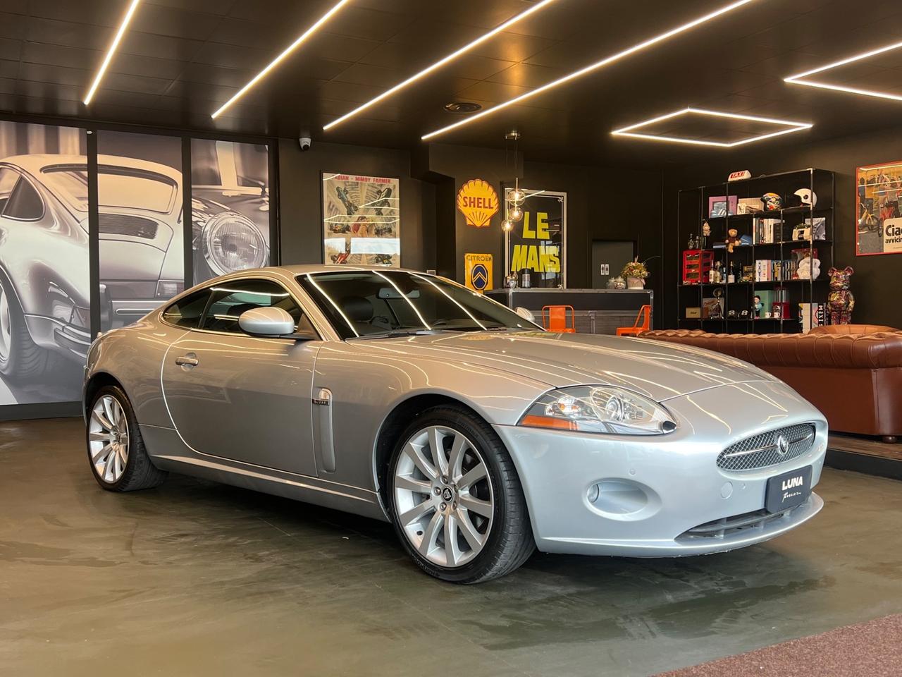 Jaguar XK 4.2 V8 Coupé