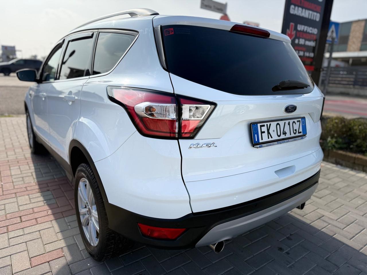 Ford Kuga 1.5 TDCI 120 CV S&S 2WD Titanium