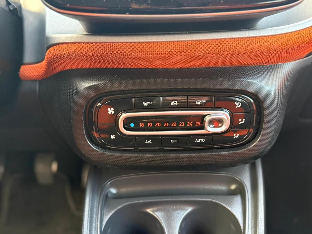 Smart ForFour 1.0 Passion 2019 Manuale