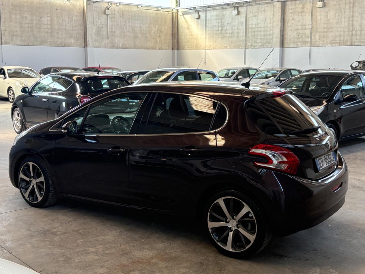 Peugeot 208 1.6 VTi 120 CV 5 porte Allure