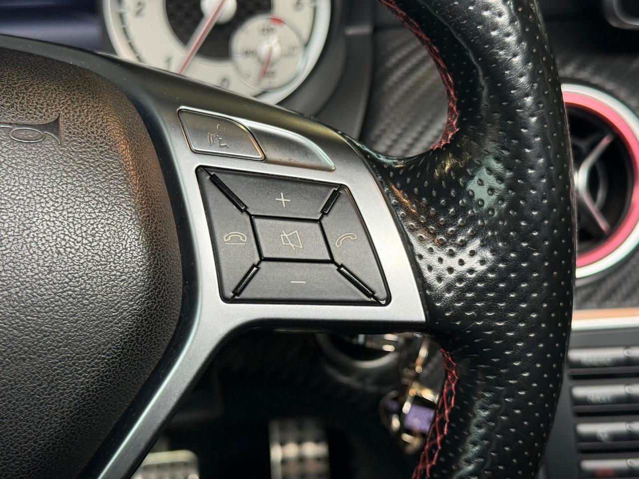 Mercedes-benz A 200 Premium AMG CDI Dark Night Edition