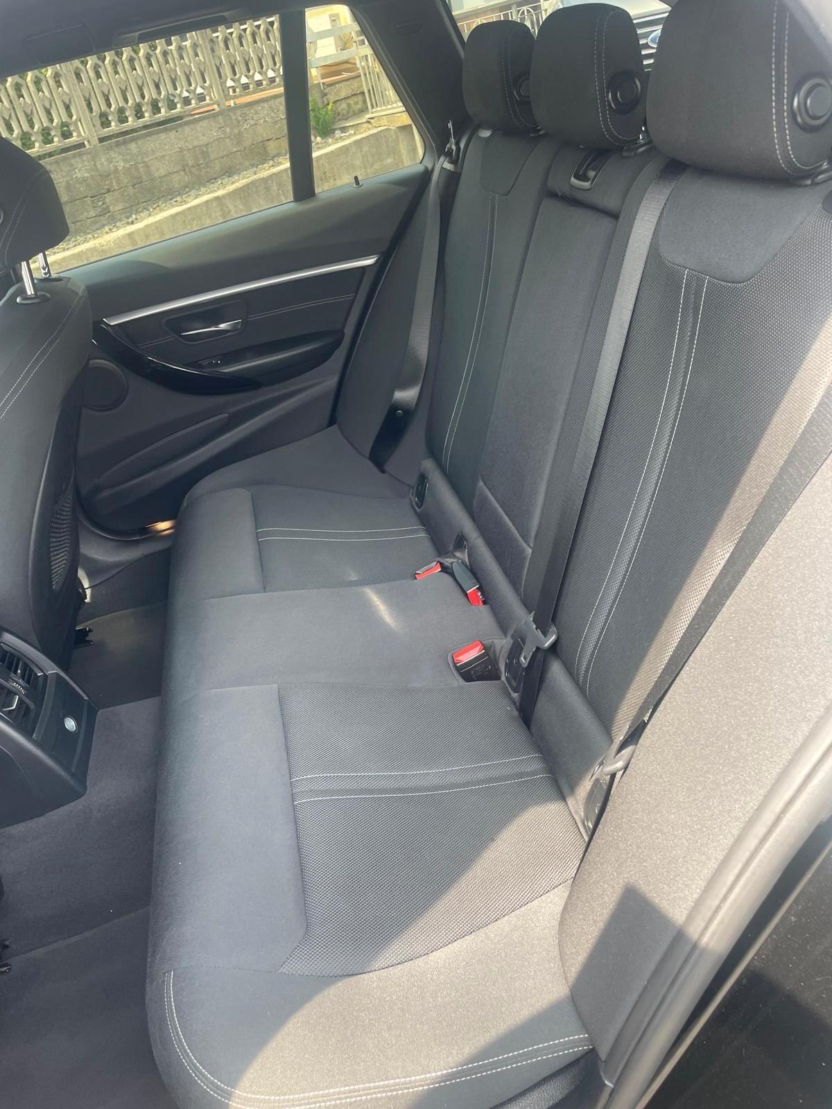 BMW 320d xDrive Sport Automatico trazione integrale
