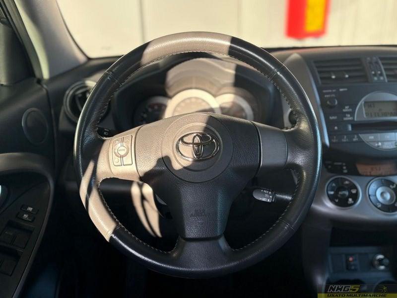 Toyota RAV4 RAV4 2.2 D-4D 177 CV Luxury