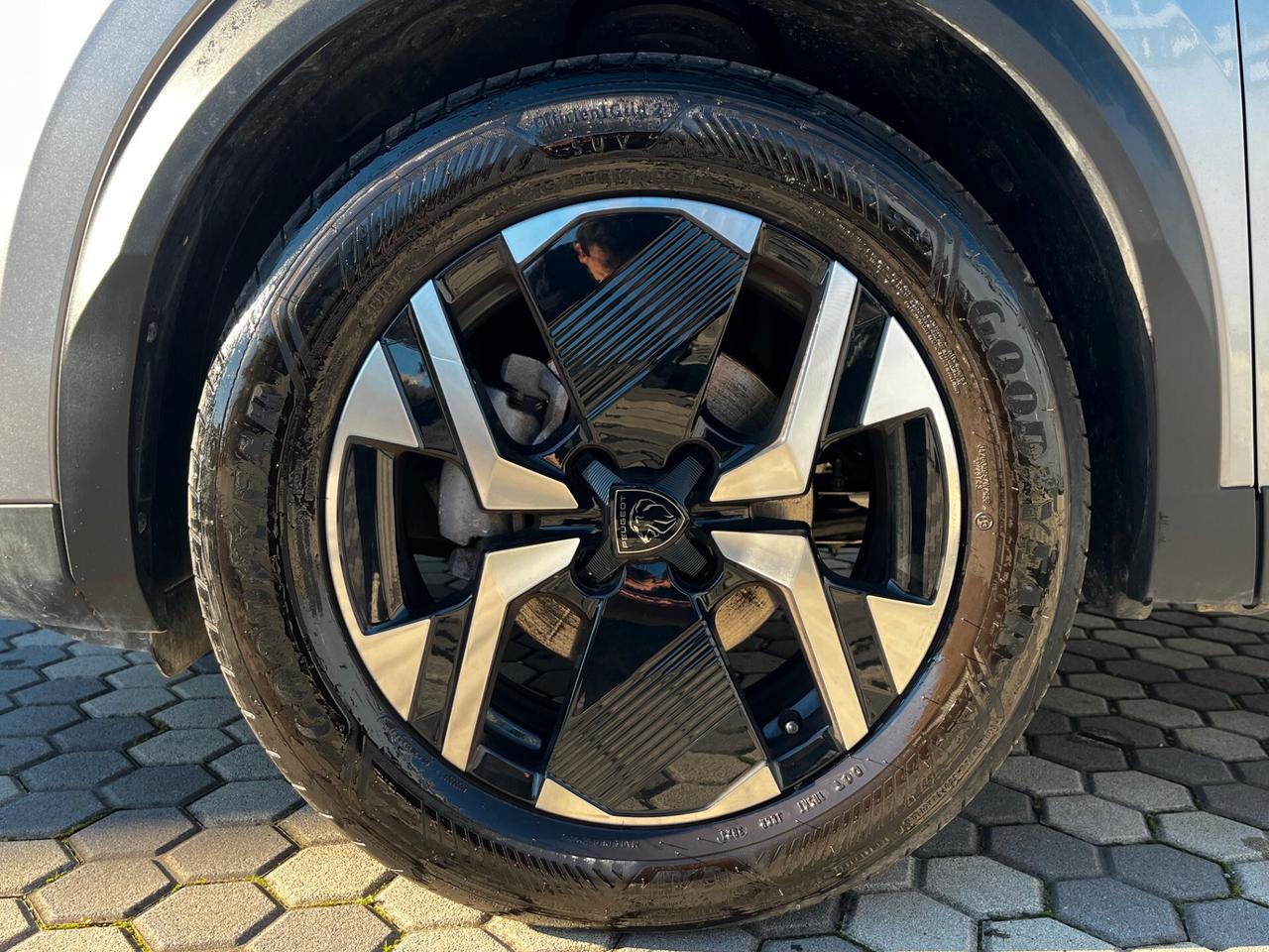 Peugeot 2008 PureTech 100 S&S Allure