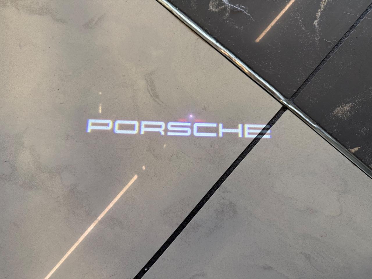 Porsche 992 Carrera GTS