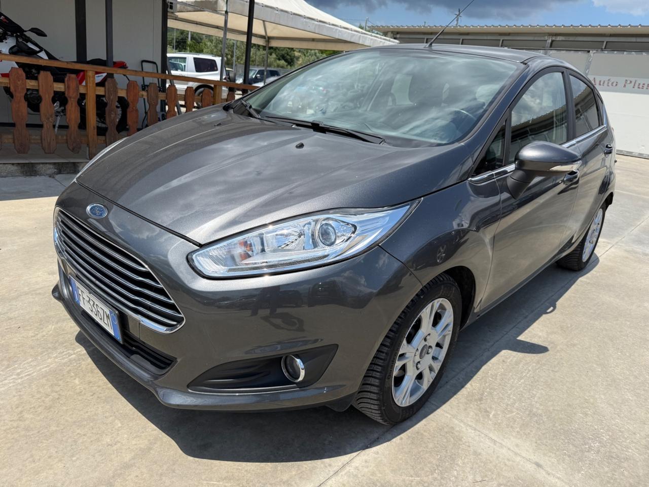 Ford Fiesta 1.5 TDCi 75CV 5 porte Titanium