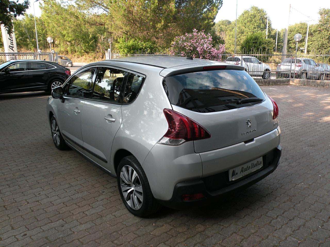 PEUGEOT 3008 1.6 HDi 115CV Business 2014