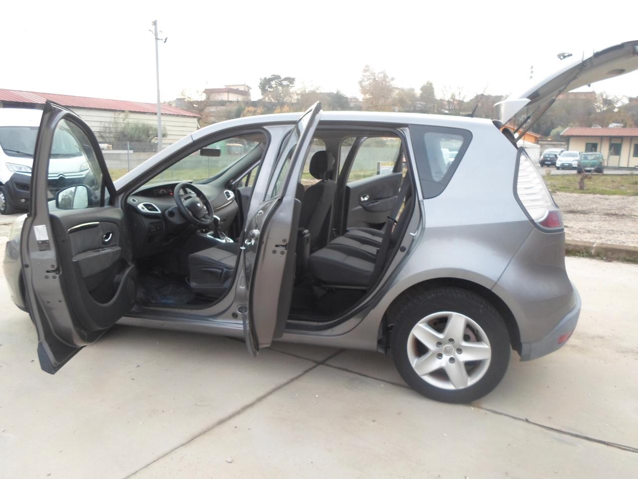 Renault Scenic Scénic XMod 1.5 dCi 110CV EDC Bose