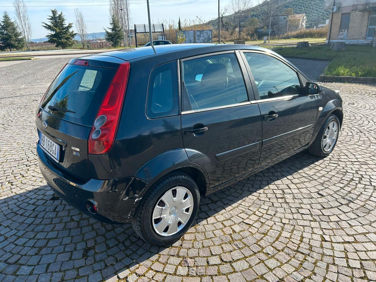 Ford Fiesta 1.4 TDCi 5p. Ghia