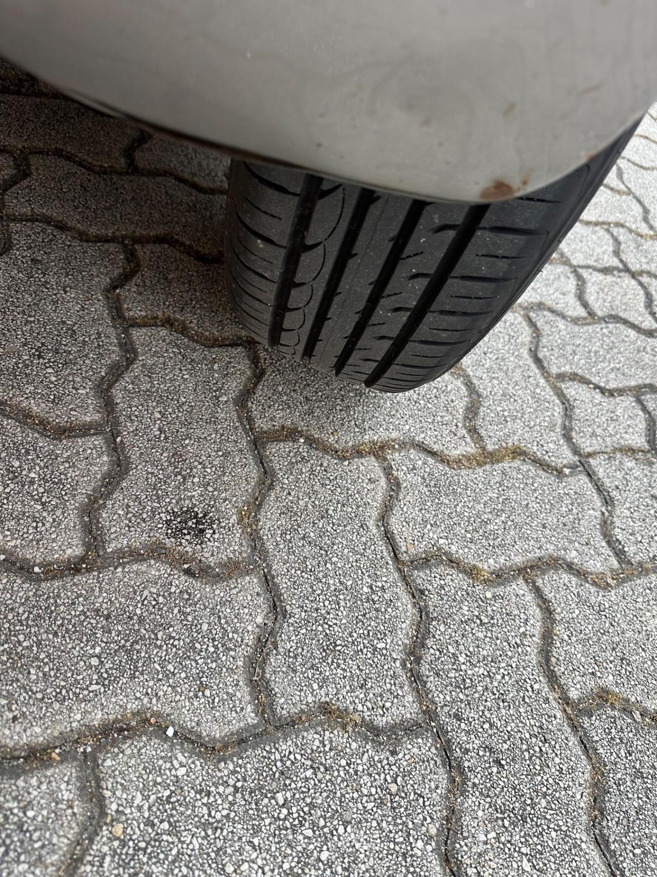 Toyota Yaris 1.0i 16V cat 5 porte Expo Clima