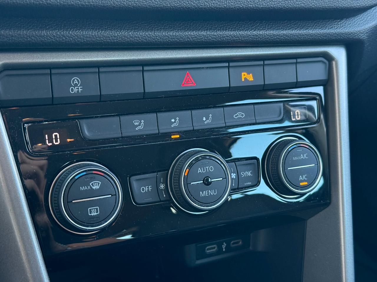 Volkswagen T-Roc 1.0 TSI Business BlueMotion Technology