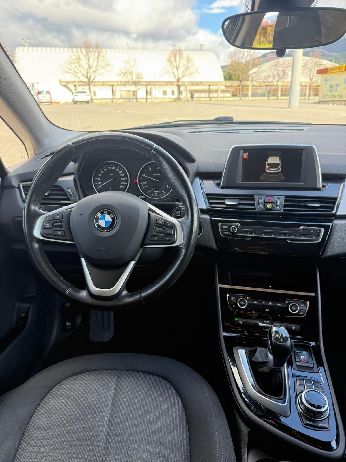 Bmw 2er Active Tourer 218d Advantage