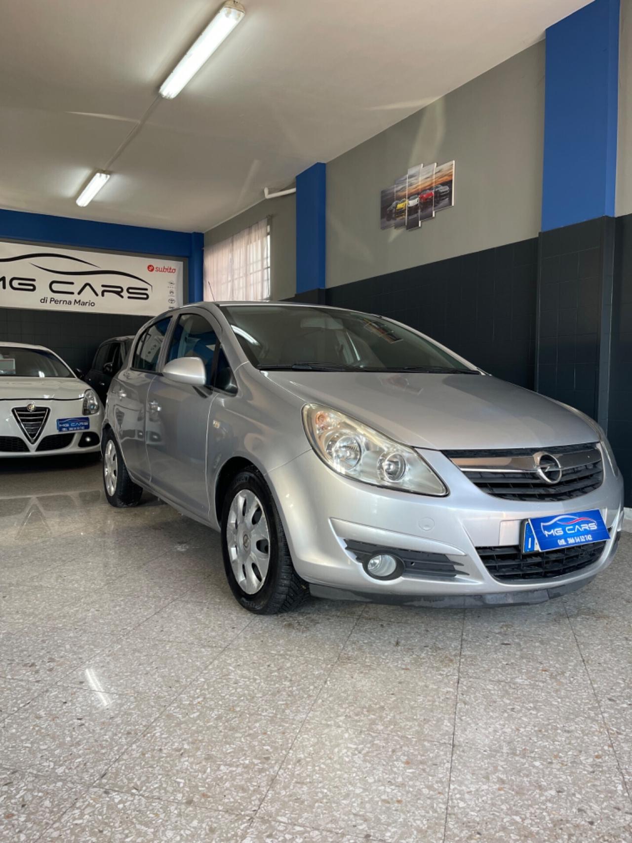 Opel Corsa 1.2 5 porte Club