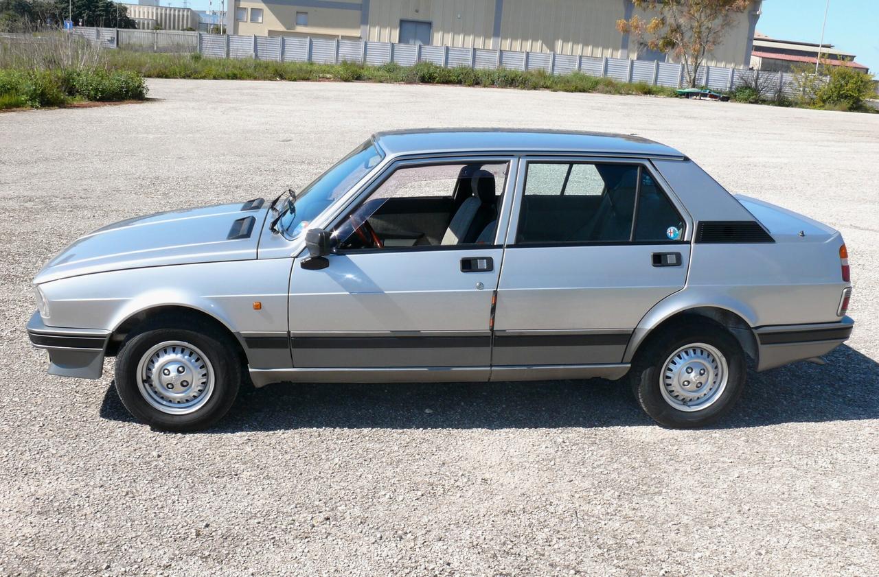 Alfa Romeo Giulietta DA CONCORSO - 1.8 L (M1305)