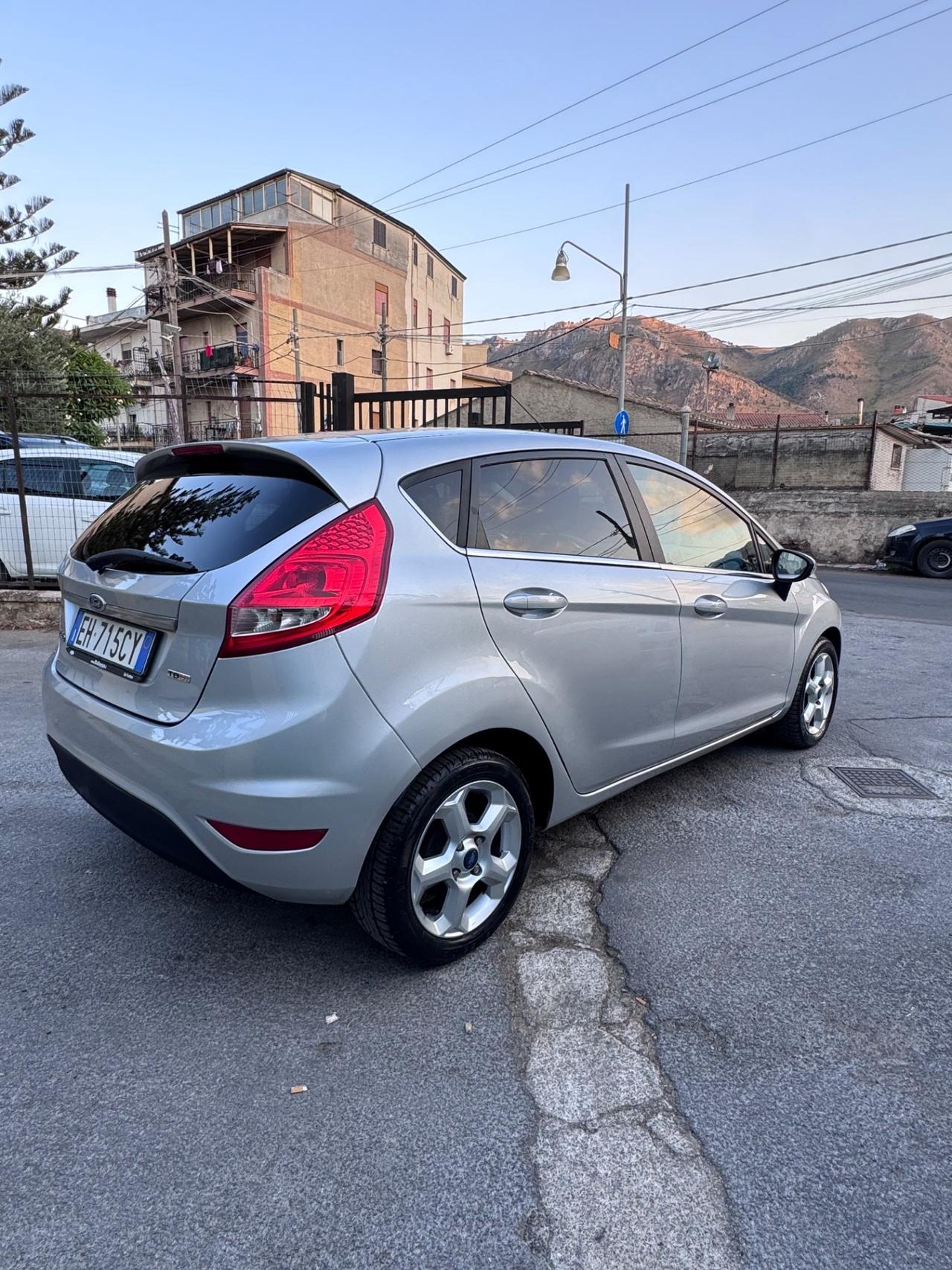 Ford Fiesta 1.4 TDCi 5p. Titanium