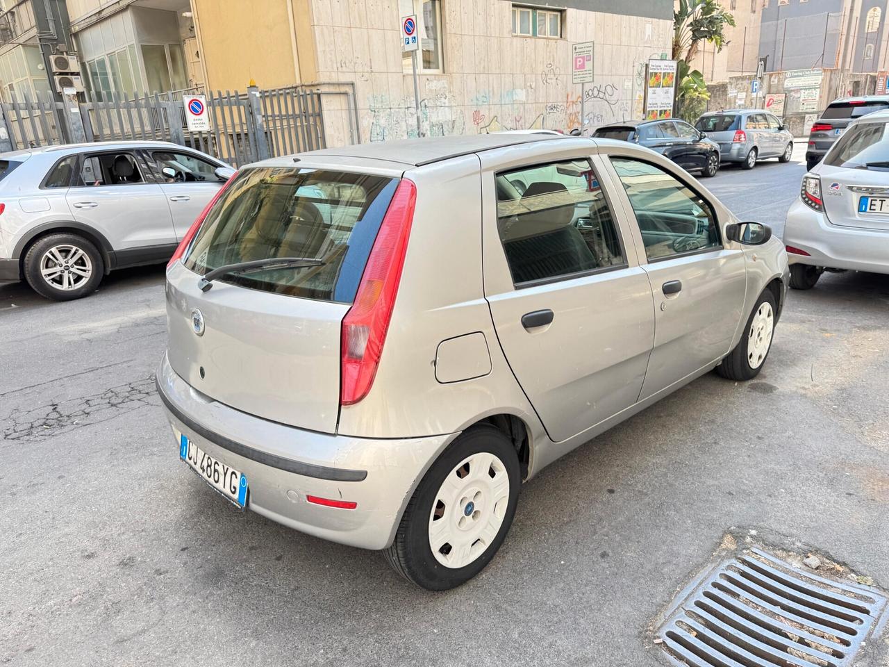 FIAT PUNTO 1.3 MULTIJET DIESEL – 5 PORTE – CLIMATIZZATA
