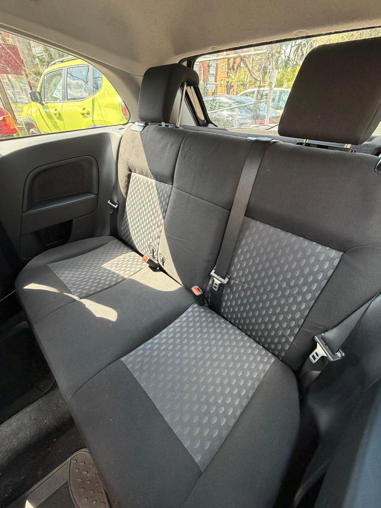 Ford Fiesta 1.2 16V 5p. Ambiente GPL. NEOPATENTATI