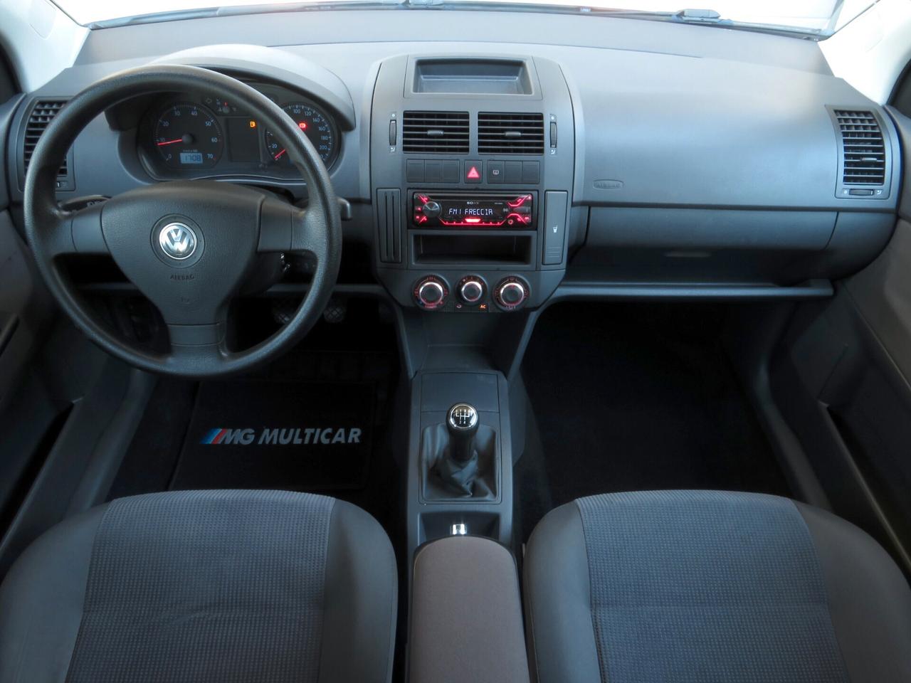 Volkswagen Polo 5p 1.4 80cv. km 128.000. gomme nuove