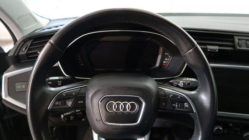 Audi Q3 2.0 35 TDI S Tronic Business #NAVI#CARPLAY#