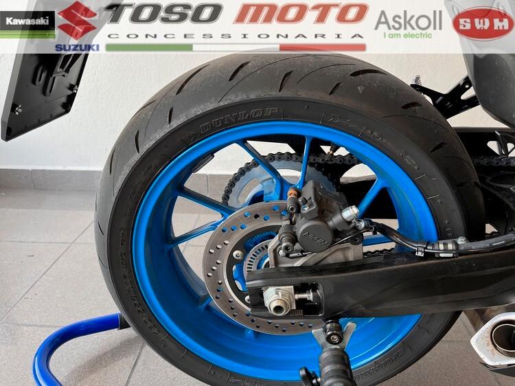 Suzuki GSX-8S s