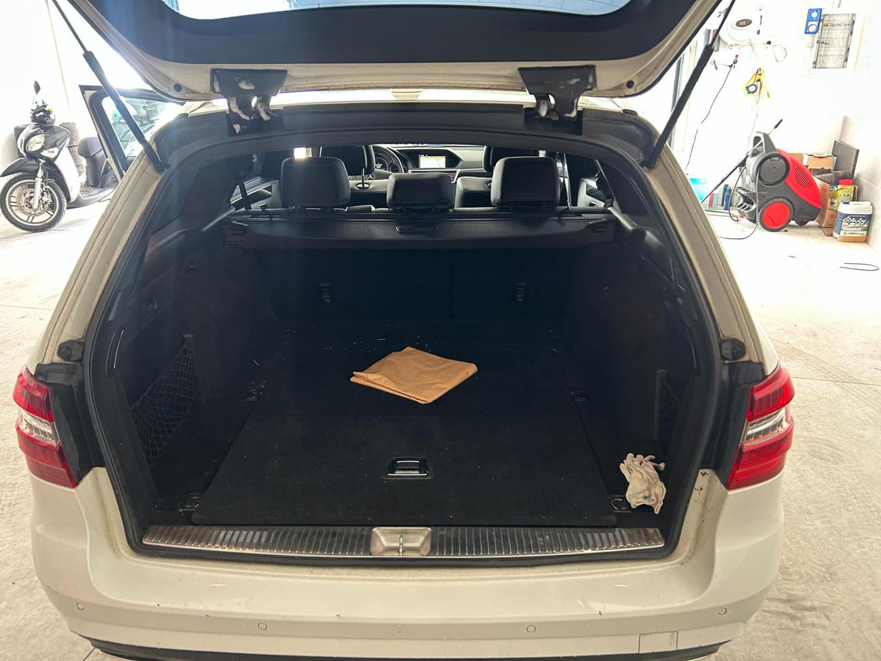 Mercedes Classe E Station Wagon E SW 250 cdi Avantgarde AMG 4matic TETTO